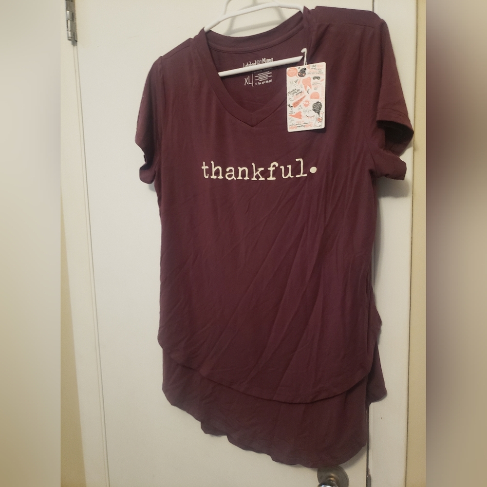 Latched Mama Thankful Nursing Boyfriend T-Shirt - Maroon